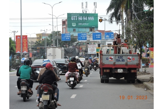Bảng QC tại 327 Tôn Đức Thắng, Đà Nẵng